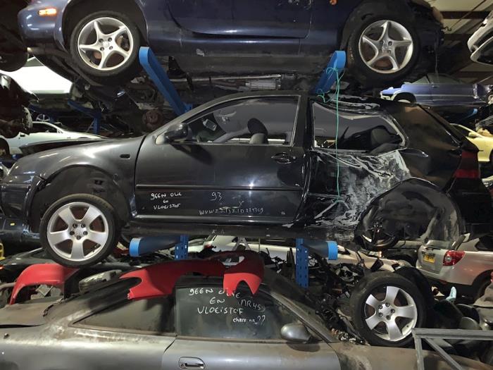 Volkswagen Golf IV 4Motion 2.8 V6 24V Sloopvoertuig (2001, Zwart)