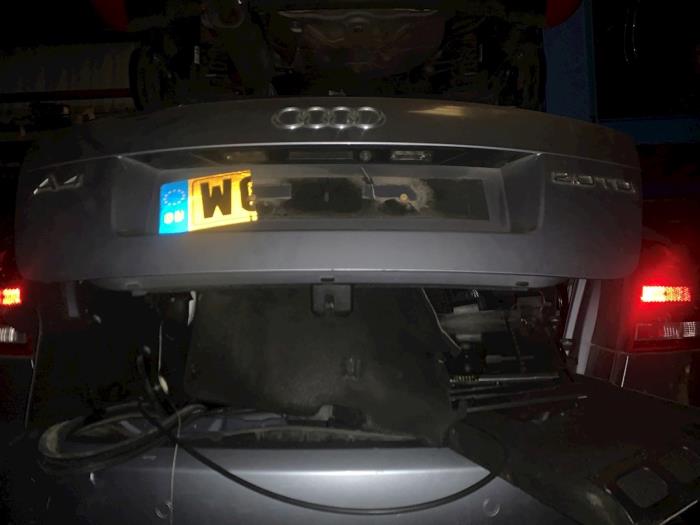 Audi A4 Cabrio 2.0 TDI Sloopvoertuig (2008, Zilver)