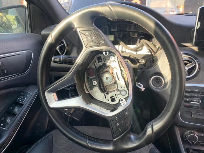 Mercedes A 1.5 A-180 CDI, A-180d 16V Sloopvoertuig (2013, Zwart)