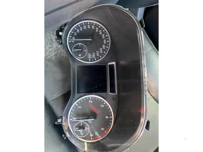 Mercedes A 1.5 A-180 CDI, A-180d 16V Sloopvoertuig (2013, Zwart)