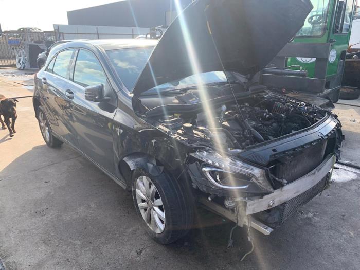 Mercedes A 1.5 A-180 CDI, A-180d 16V Sloopvoertuig (2013, Zwart)