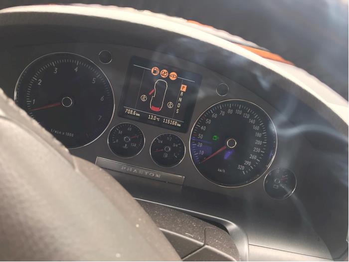 Volkswagen Phaeton 6.0 W12 48V 4Motion Sloopvoertuig (2004, Zwart)