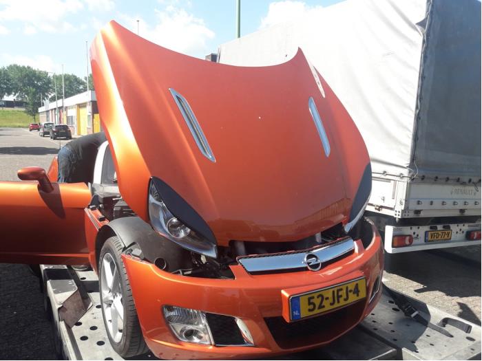 Opel GT 2.0 16V Turbo Sloopvoertuig (2008, Oranje)