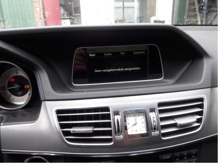 Mercedes E E-200 CDI 16V BlueEfficiency,BlueTEC Sloopvoertuig (2015, Zilver)