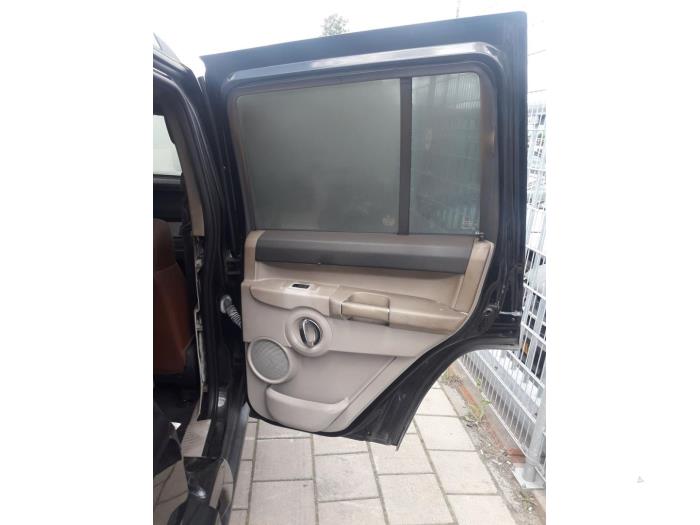 Jeep Commander 3.0 CRD Sloopvoertuig (2006, Zwart)