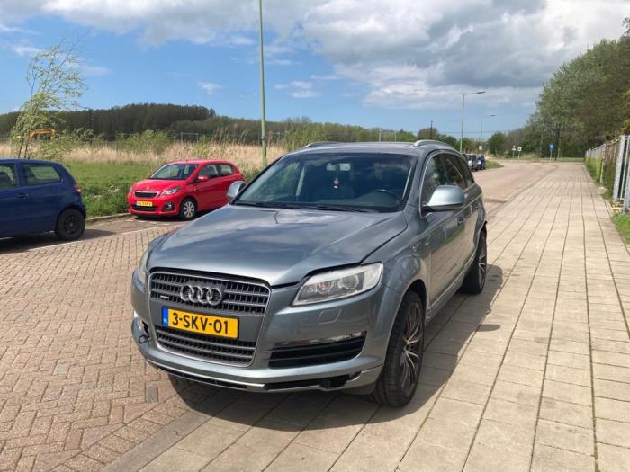Audi Q7 4.2 FSI V8 32V Sloopvoertuig (2007, Grijs)