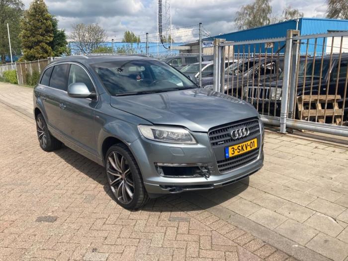 Audi Q7 4.2 FSI V8 32V Sloopvoertuig (2007, Grijs)