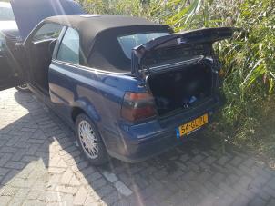 Volkswagen Golf III Cabrio Restyling 2.0 Sloopvoertuig (2001, Blauw)