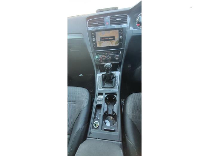 Volkswagen Golf VII 1.0 TSI 12V BlueMotion Sloopvoertuig (2019, Zwart)