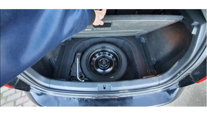 Volkswagen Golf VII 1.0 TSI 12V BlueMotion Sloopvoertuig (2019, Zwart)