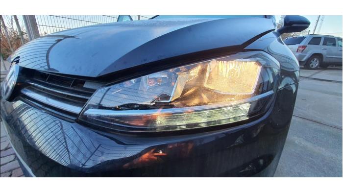 Volkswagen Golf VII 1.0 TSI 12V BlueMotion Sloopvoertuig (2019, Zwart)