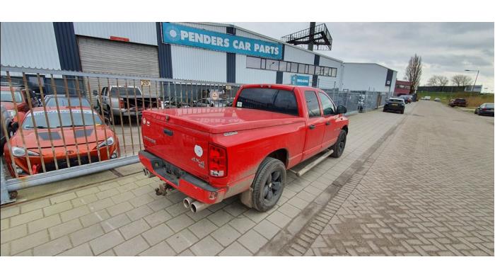 Dodge Ram 3500 Standard Cab 5.7 V8 Hemi 3500 4x4 Sloopvoertuig (2004, Rood)