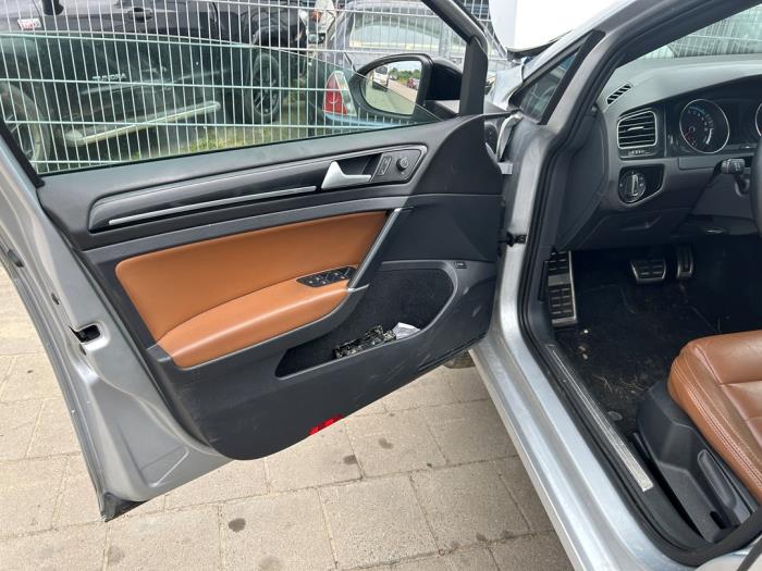 Volkswagen Golf VII 1.4 GTE 16V Schadevoertuig (2015, Grijs)