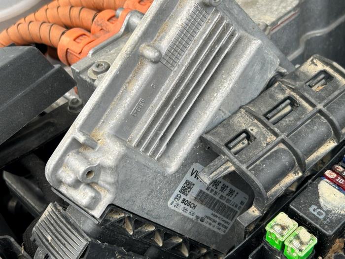 Volkswagen Golf VII 1.4 GTE 16V Schadevoertuig (2015, Grijs)