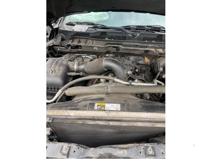 Dodge 1500 Standard Cab 5.7 Hemi V8 Sloopvoertuig (2014, Zwart)