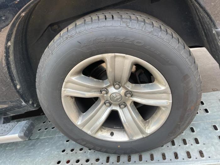 Dodge 1500 Standard Cab 5.7 Hemi V8 Sloopvoertuig (2014, Zwart)