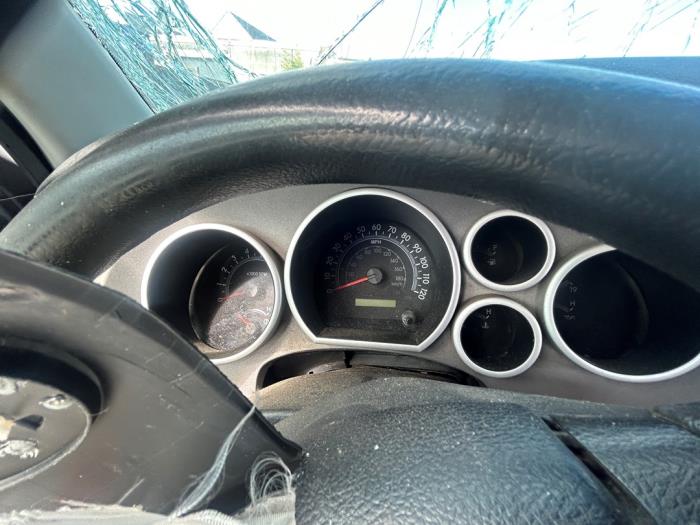 Toyota Tundra 5.7 V8 32V Dual VVT-I Schadevoertuig (2010, Graniet)