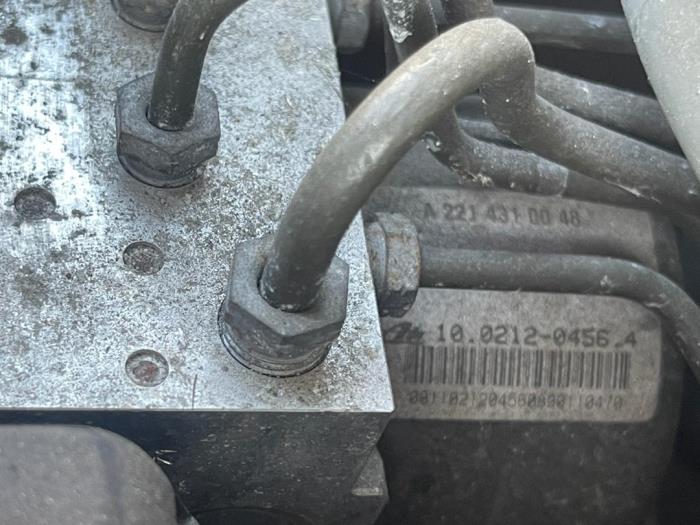 Mercedes S 3.5 S-400 24V BlueHybrid Sloopvoertuig (2010, Zwart, Antraciet)