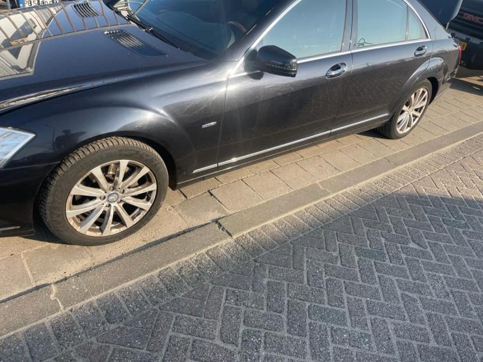 Mercedes S 3.5 S-400 24V BlueHybrid Sloopvoertuig (2010, Zwart, Antraciet)