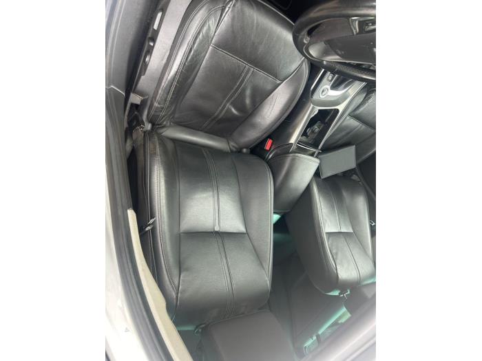 Saab 9-5 2.0 T XWD Biopower 16V Sloopvoertuig (2011, Zilvergrijs)