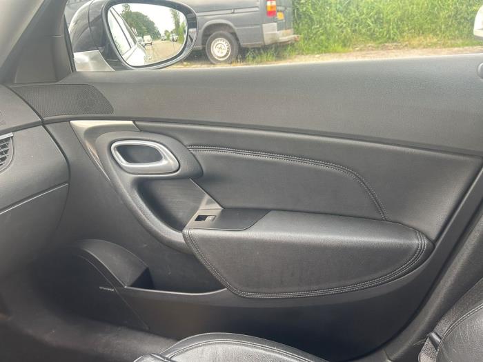 Saab 9-5 2.0 T XWD Biopower 16V Sloopvoertuig (2011, Zilvergrijs)