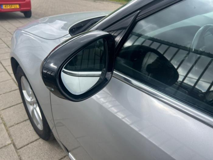 Saab 9-5 2.0 T XWD Biopower 16V Sloopvoertuig (2011, Zilvergrijs)