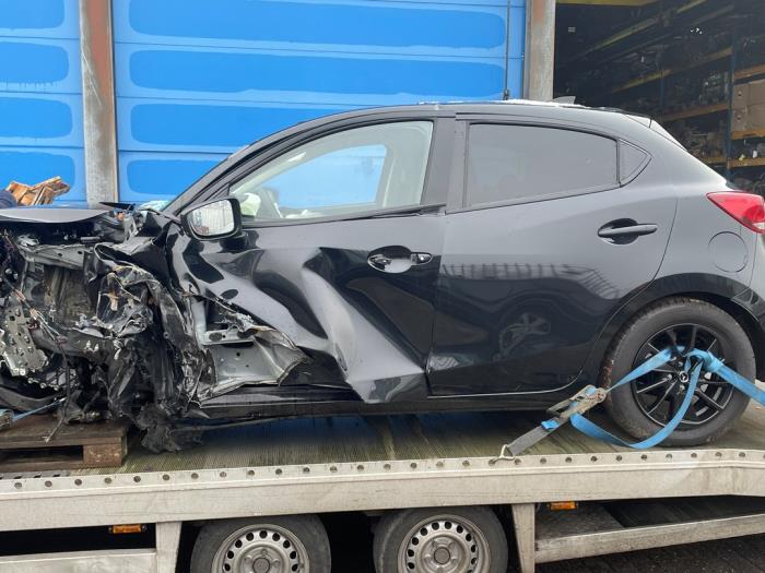 Mazda 2 1.5 e-SkyActiv G 115 Sloopvoertuig (2023, Zwart)