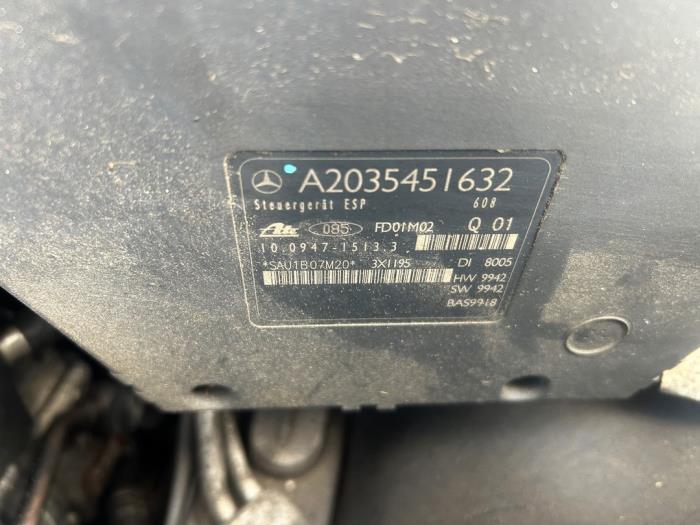 Mercedes C Combi AMG 3.2 C-32 AMG V6 18V Sloopvoertuig (2001, Zwart)