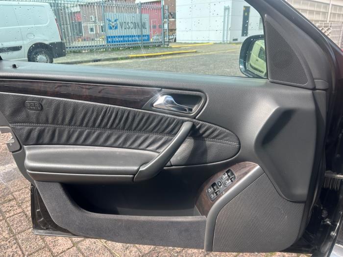 Mercedes C Combi AMG 3.2 C-32 AMG V6 18V Sloopvoertuig (2001, Zwart)