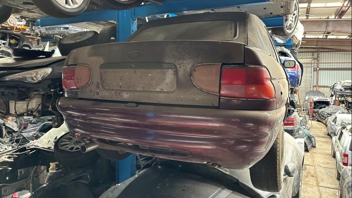 Ford Escort Sloopvoertuig (1995)