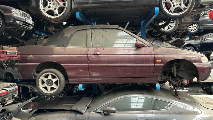 Ford Escort Sloopvoertuig (1995)