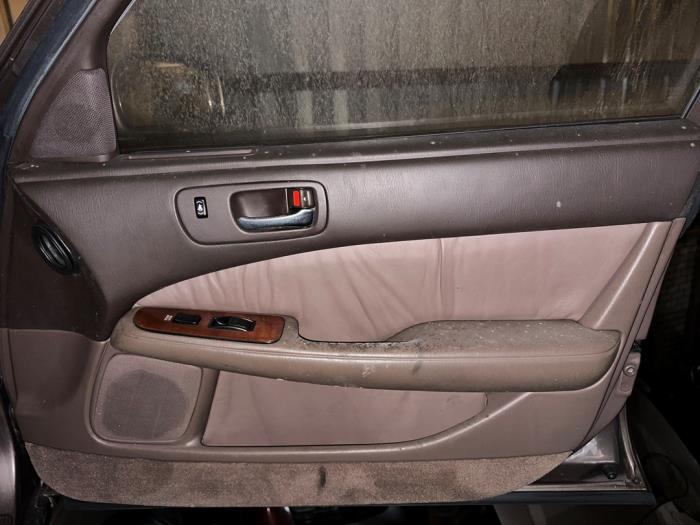 Lexus LS 400 4.0 32V Sloopvoertuig (2000)