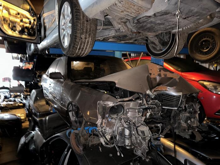 Lexus LS 400 4.0 32V Sloopvoertuig (2000)