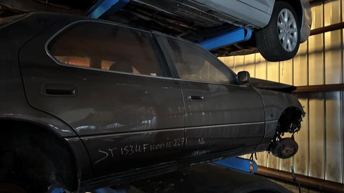 Lexus LS 400 4.0 32V Sloopvoertuig (2000)