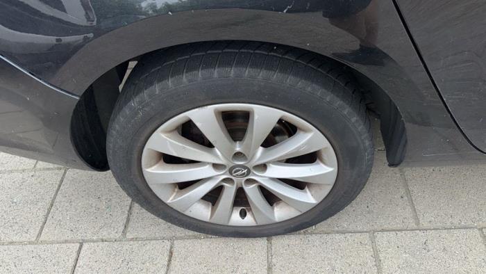 Opel Astra J Sports Tourer 1.4 Turbo 16V Sloopvoertuig (2012, Zwart)