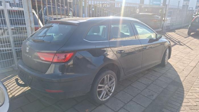 Seat Leon ST 2.0 TDI FR 16V Sloopvoertuig (2020, Zwart)