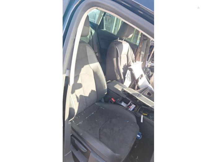 Seat Leon ST 2.0 TDI FR 16V Sloopvoertuig (2020, Zwart)