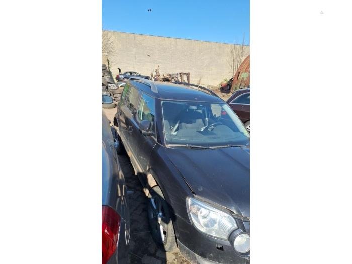 Skoda Yeti 2.0 TDI 16V 4x4 Sloopvoertuig (2016, Zwart)