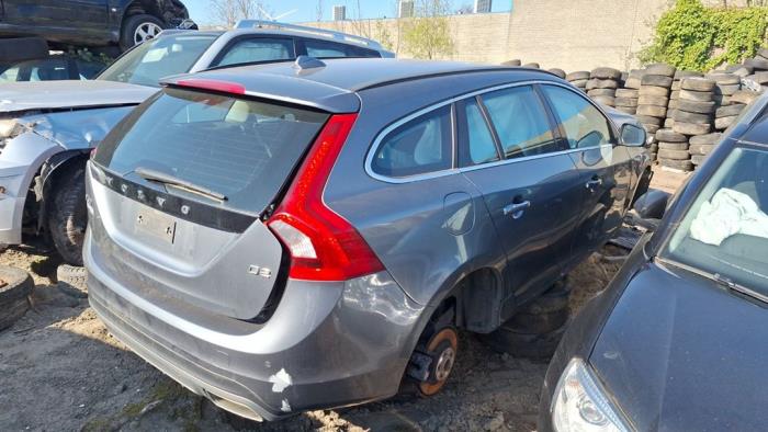 Volvo V60 I 2.0 D2 16V Sloopvoertuig (2015, Grijs)