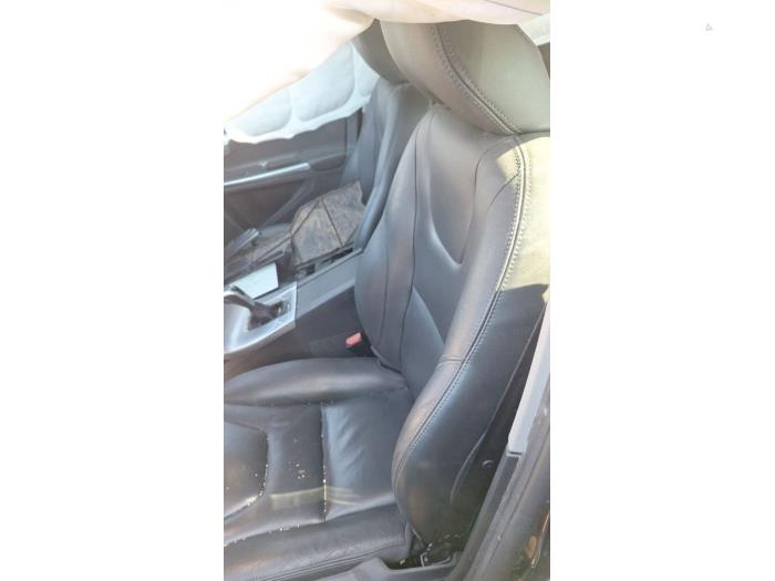 Volvo V60 I 2.0 D2 16V Sloopvoertuig (2015, Grijs)