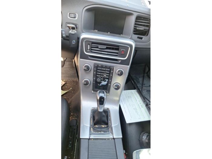 Volvo V60 I 2.0 D2 16V Sloopvoertuig (2015, Grijs)