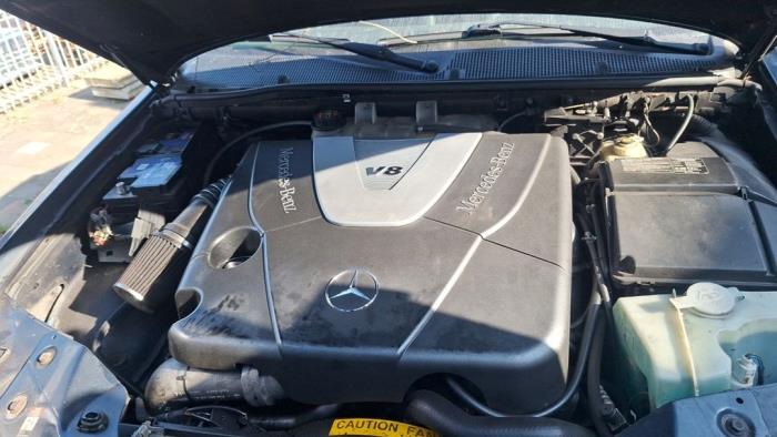 Mercedes ML I 400 4.0 CDI V8 32V Sloopvoertuig (2002, Zwart)