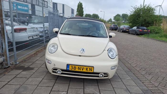 Volkswagen New Beetle 2.0 Sloopvoertuig (2004, Beige)
