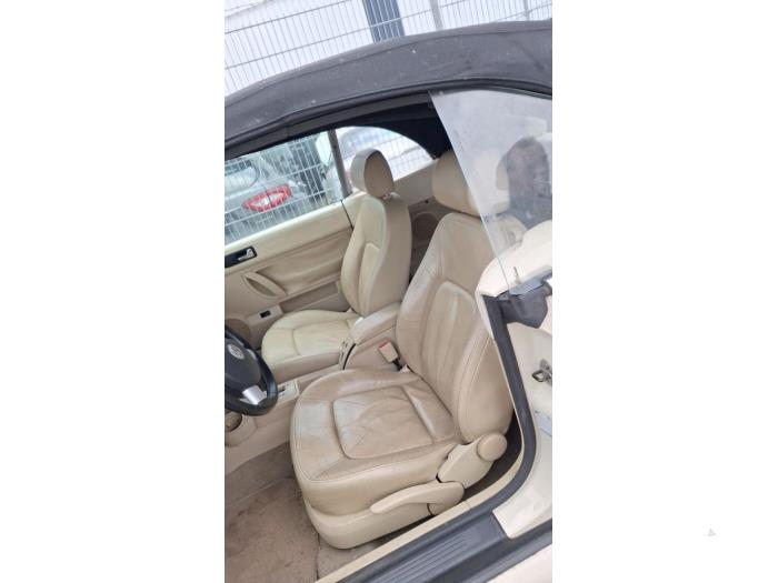 Volkswagen New Beetle 2.0 Sloopvoertuig (2004, Beige)