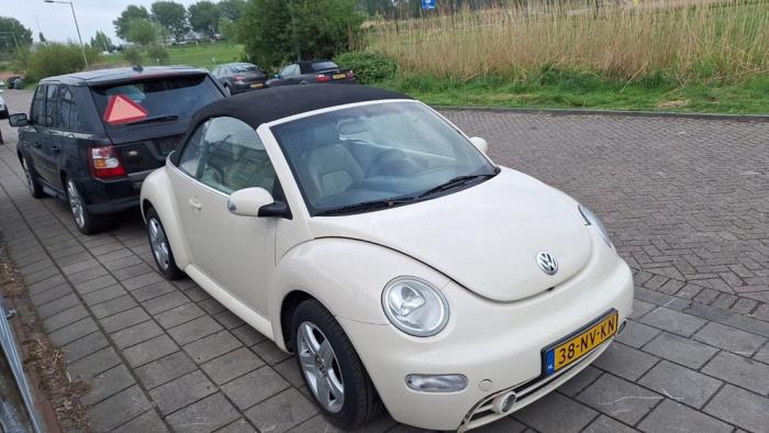 Volkswagen New Beetle 2.0 Sloopvoertuig (2004, Beige)