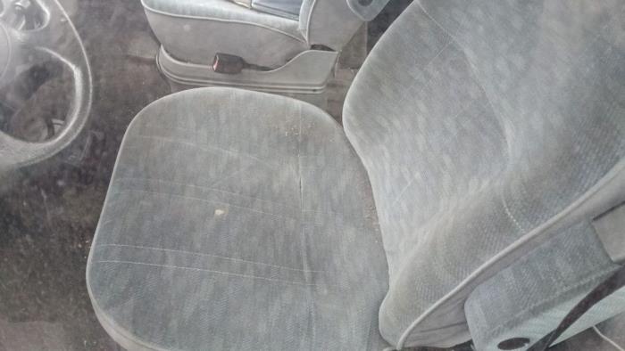 Ford Transit 2.5 Di Turbo 100-120S Sloopvoertuig (2000)