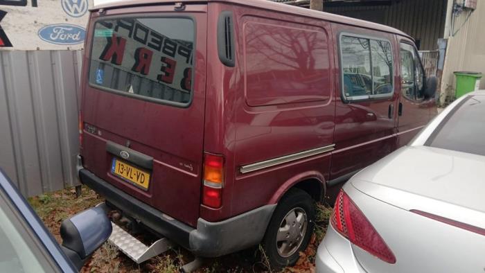 Ford Transit 2.5 Di Turbo 100-120S Sloopvoertuig (2000)