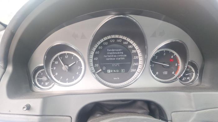 Mercedes E E-350 CDI V6 24V Sloopvoertuig (2011, Grijs)