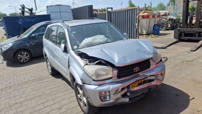 Toyota RAV4 2.0 16V VVT-i 4x4 Sloopvoertuig (2002, Grijs)