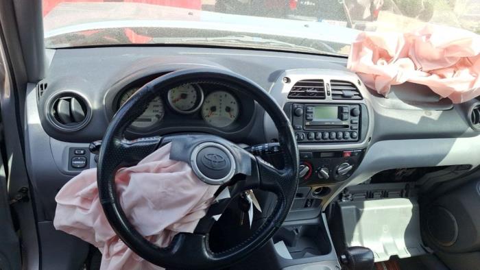 Toyota RAV4 2.0 16V VVT-i 4x4 Sloopvoertuig (2002, Grijs)